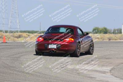 media/Sep-20-2025-Extreme Speed (Sat) [[1fcc23683c]]/Orange (Mid Intermediate)/Session 3 (Offramp)/